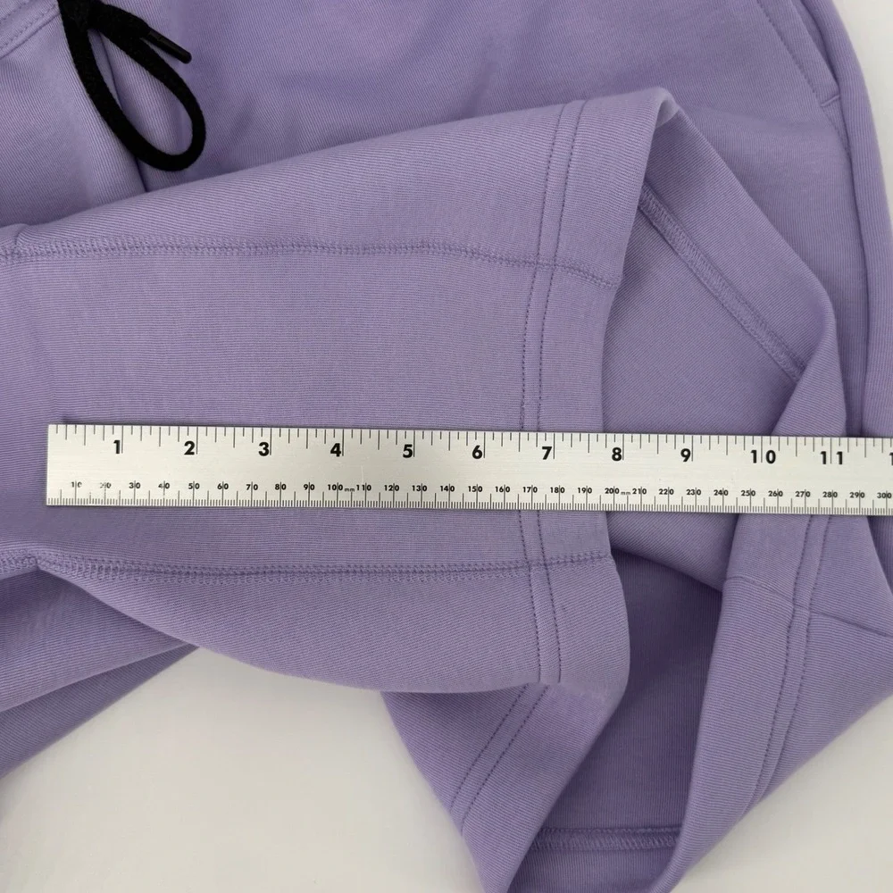 Nike Sportswear Tech Fleece Shorts Mens XL Purple FB8171-515 Standard Fit NEW